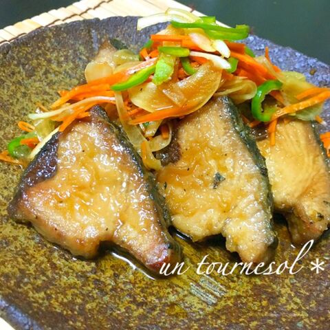 食卓の主役へ変身 焼いて漬けるだけのアレンジレシピ カツオ南蛮 暮らしニスタ 食卓の主役へ変身 焼いて漬けるだけのアレンジレシピ カツオ南蛮 暮らしニスタ