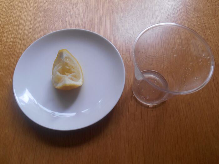 果汁がガッツリ2倍しぼれる レモンの切り方はこれだ 暮らしニスタ 果汁がガッツリ2倍しぼれる レモンの切り方はこれだ 暮らしニスタ