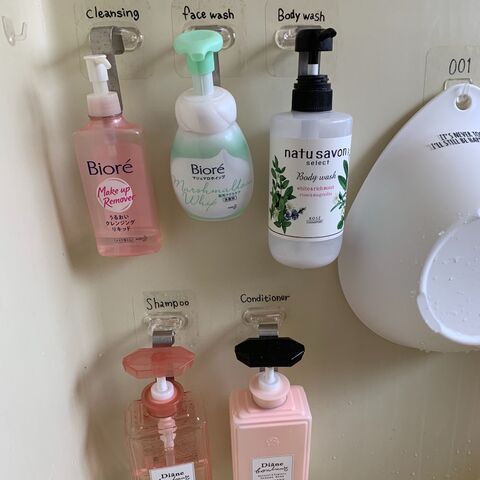 賃貸ok 気になるボトルの底のぬめり予防にはセリアのフックが便利 暮らしニスタ 賃貸ok 気になるボトルの底のぬめり予防にはセリアのフックが便利 暮らしニスタ