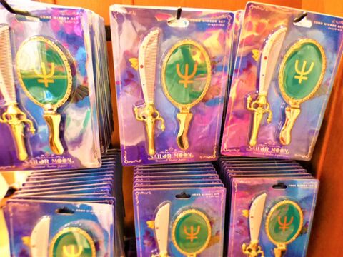 usj 大人女子も欲しくなる 美少女戦士セーラームーングッズ 暮らしニスタ