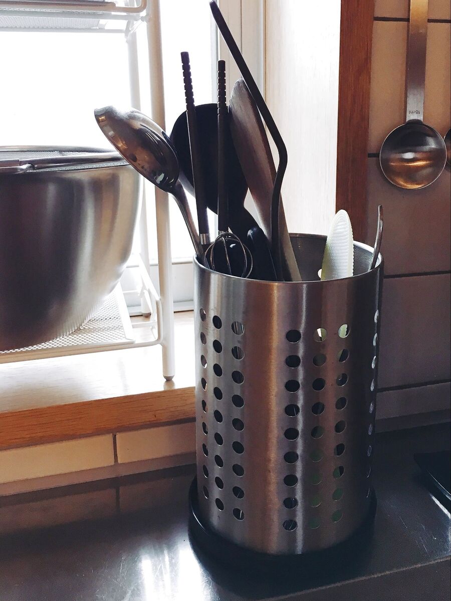 Ikea 安定感 8割収納可能なキッチンツールスタンド 暮らしニスタ Ikea 安定感 8割収納可能なキッチンツールスタンド 暮らしニスタ