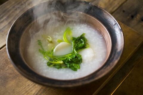 消化が良く胃に優しい食べ物や飲み物は お腹に優しい料理のレシピも紹介 暮らしニスタ 消化が良く胃に優しい食べ物や飲み物は お腹に優しい料理のレシピも紹介 暮らしニスタ