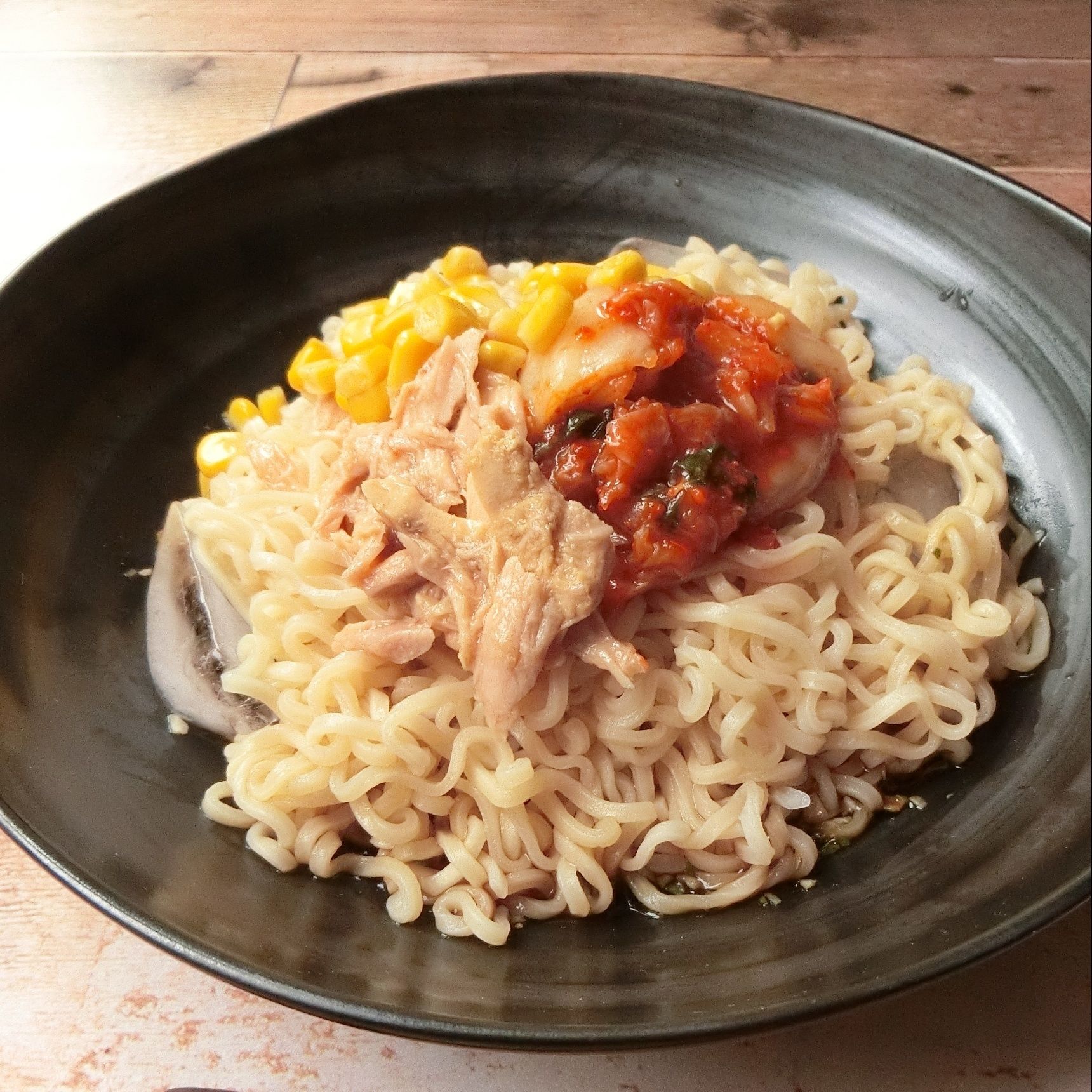 ツナとキムチの冷やしあえ麺