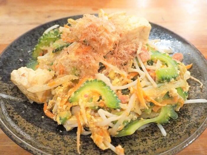 ゴーヤの栄養や効果は 効能をまるごといただくレシピをご紹介 暮らしニスタ ゴーヤの栄養や効果は 効能をまるごといただくレシピをご紹介 暮らしニスタ