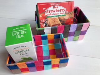 ダイソー モザイク風 色が可愛い収納バスケット 暮らしニスタ ダイソー モザイク風 色が可愛い収納バスケット 暮らしニスタ