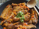 フライパン一つで楽々♪スパイスだけで作る真夏のアツアツスペアリブカレー