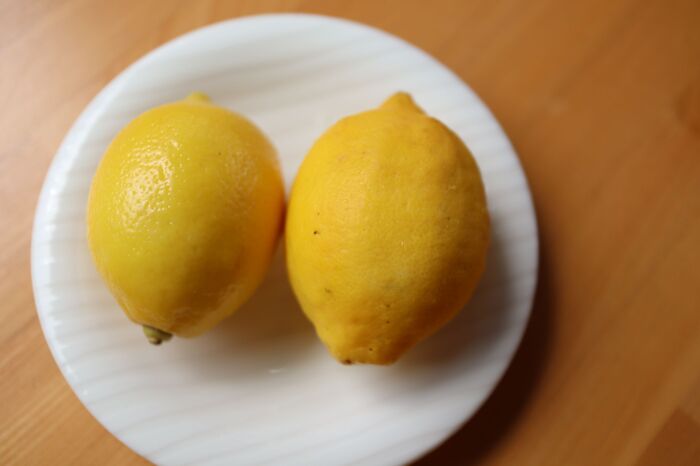 レモンのワックス がきれいに落とせる簡単ワザ やってみた 暮らしニスタ レモンのワックス がきれいに落とせる簡単ワザ やってみた 暮らしニスタ