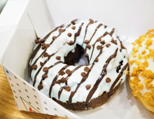 チョコミン党も注目♪クリスピー・クリーム・ドーナツにこの夏限定ドーナツが新登場！