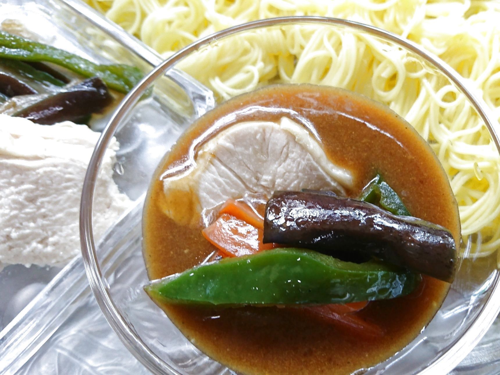 夏こそカレー！さっぱり素麺でつるつるっと♪