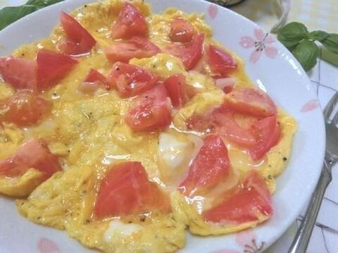 チーズとろ り トマト入りオープンオムレツ 暮らしニスタ チーズとろ り トマト入りオープンオムレツ 暮らしニスタ