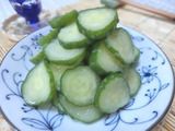 ポリ袋で3分もむだけ☆　きゅうりのからし漬け