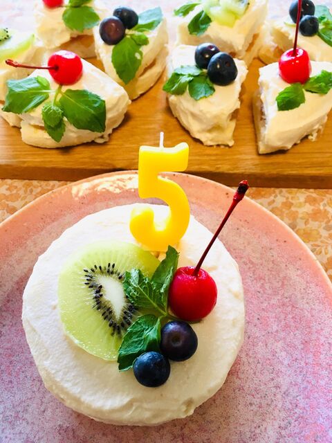 イングリッシュマフィンで ソイクリームのフルーツケーキ 暮らしニスタ イングリッシュマフィンで ソイクリームのフルーツケーキ 暮らしニスタ