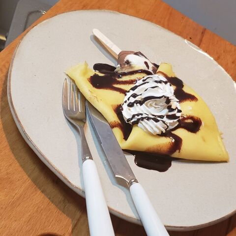 チョコアイス入り ココナッツミルク生地クレープ 暮らしニスタ チョコアイス入り ココナッツミルク生地クレープ 暮らしニスタ