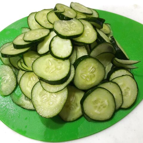 きゅうりの消費に めんつゆ 甘酢で失敗なし 我が家のきゅうり漬け 暮らしニスタ きゅうりの消費に めんつゆ 甘酢で失敗なし 我が家のきゅうり漬け 暮らしニスタ