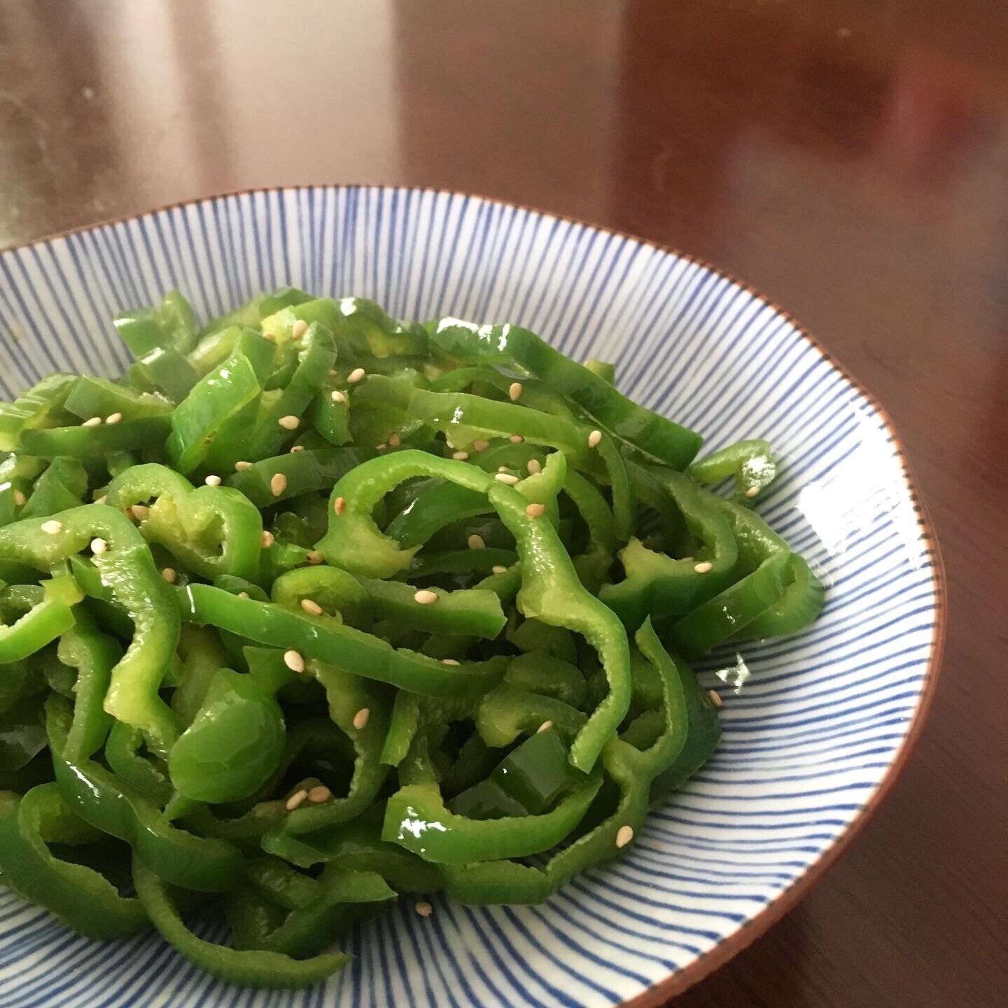 試してみた お箸が止まらない ピーマンのめんつゆバター炒め 作ってみました 暮らしニスタ