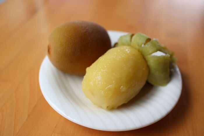 丸ごと冷凍 キウイの皮ツルン シャリシャリ食感がおいしい保存方法 やってみた 暮らしニスタ 丸ごと冷凍 キウイの皮ツルン シャリシャリ食感がおいしい保存方法 やってみた 暮らしニスタ