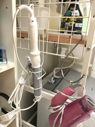熱いままでもサッと刺すだけ ヘアアイロンホルダー 暮らしニスタ 熱いままでもサッと刺すだけ ヘアアイロンホルダー 暮らしニスタ
