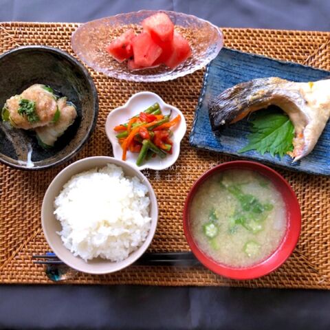 和定食で 疲労回復に 過去レシピを使った和食献立 豚巻きピーマンの揚げ浸し 暮らしニスタ 和定食で 疲労回復に 過去レシピを使った和食献立 豚巻きピーマンの揚げ浸し 暮らしニスタ