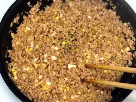 簡単 時短 節約 釜玉そぼろうどん ひき肉 簡単レシピ 暮らしニスタ