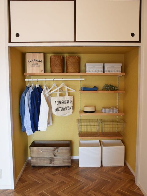 押入をクローゼットに大変身 見せる収納で片付けモチベーションをアップしよう 暮らしニスタ 押入をクローゼットに大変身 見せる収納で片付けモチベーションをアップしよう 暮らしニスタ