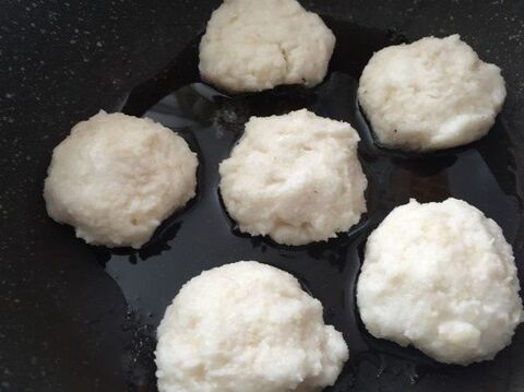 もちもちっとおいしい我が家のレンコン餅 暮らしニスタ