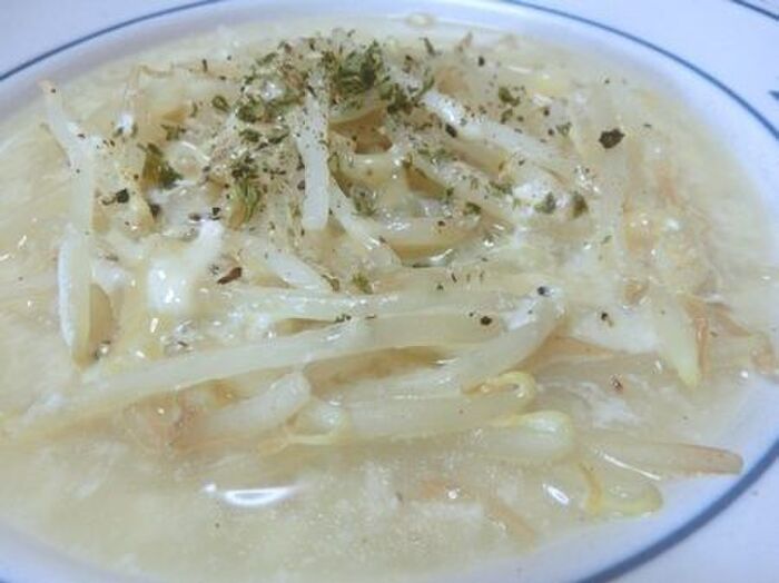包丁いらず☆　もやしのカルボナーラ風スープ