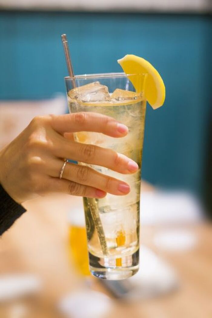 ハイボールのおいしい作り方は ウイスキー 炭酸水の黄金比もご紹介 暮らしニスタ