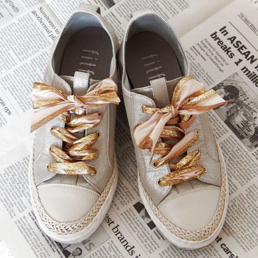 靴紐をリボンでオシャレに 暮らしニスタ 靴紐をリボンでオシャレに 暮らしニスタ