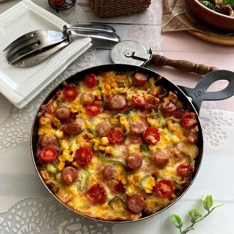 余ったパンの耳で 具材もたっぷりパンの耳ピザ リメイク料理 暮らしニスタ