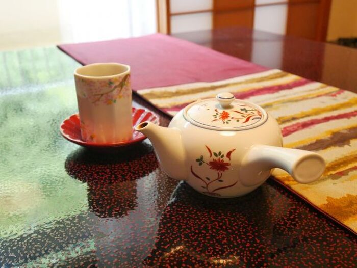 据え膳 とは 据え膳食わぬは男の恥などの言葉の意味も紹介 暮らしニスタ 据え膳 とは 据え膳食わぬは男の恥などの言葉の意味も紹介 暮らしニスタ
