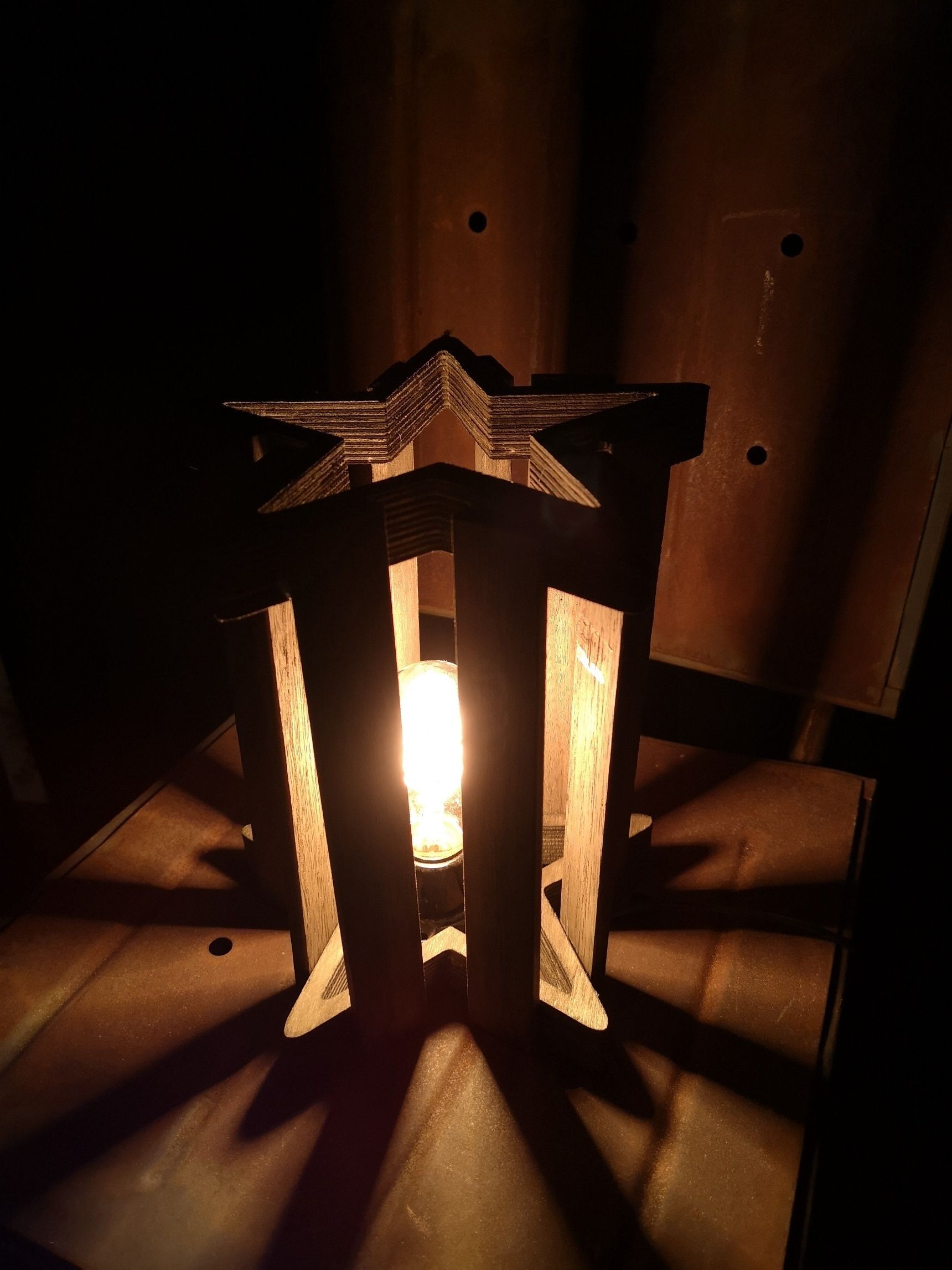【100均DIY】こんな灯りに癒されてみませんか～星型のランプシェード