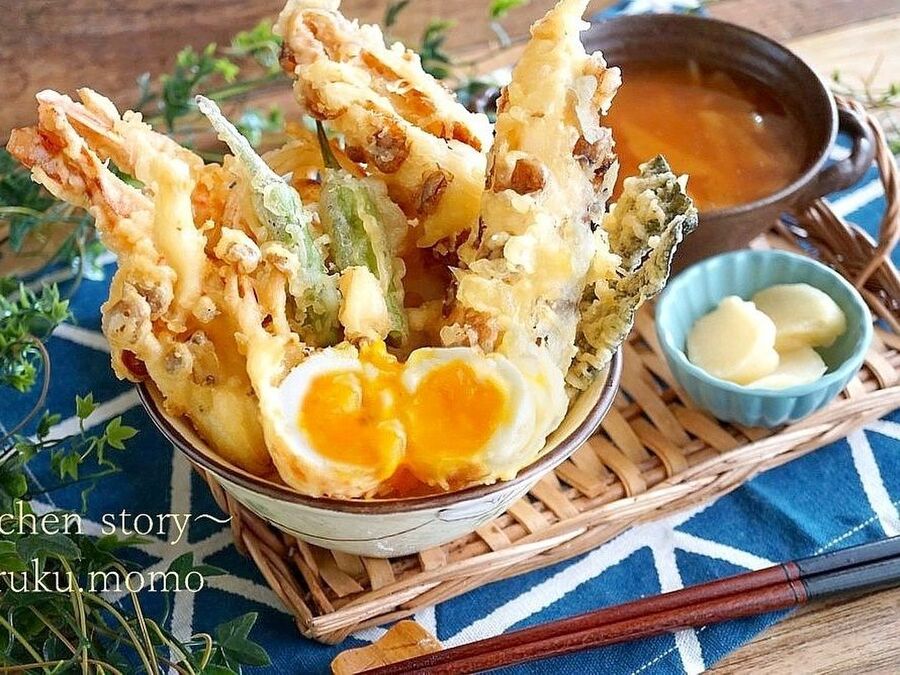 まるで夢のよう 油の吸収が50 の天ぷら粉 半熟卵の天丼セットを作りました 暮らしニスタ