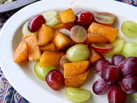 果物のおかず 焼き柿とぶどうのバルサミコサラダ ママ友がキャーキャーいうサラダ 暮らしニスタ
