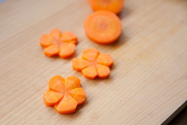 鍋の具材定番人気27選 おすすめの鍋レシピ付き 暮らしニスタ