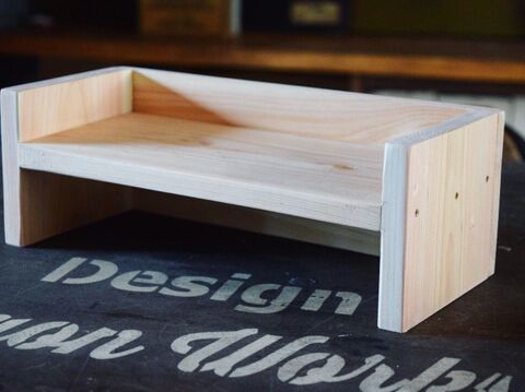 300円で15分diy 100均のヒノキ板で ペットのごはん台を作ろう 暮らしニスタ