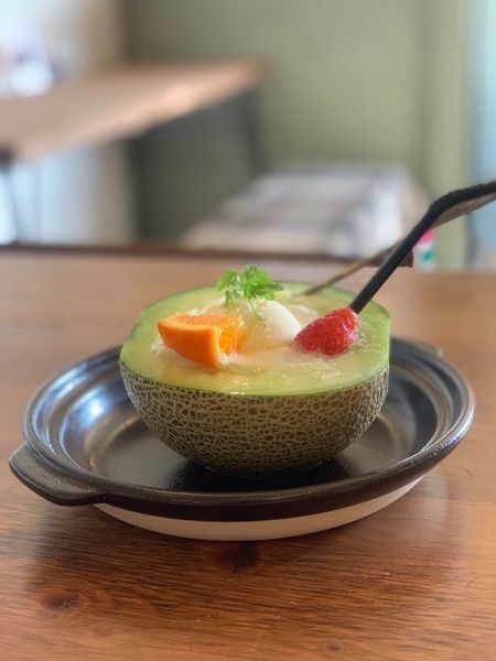 メロンの食べごろはどう見分ける 美味しいメロンの食べ方を紹介 暮らしニスタ