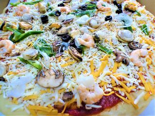 コストコ コスパ最高 シーフードたっぷりのピザ 暮らしニスタ コストコ コスパ最高 シーフードたっぷりのピザ 暮らしニスタ
