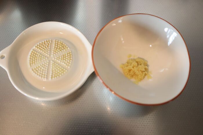 知って良かった 一瞬でしょうがの皮がむける裏ワザ 便利な冷凍保存法もご紹介 暮らしニスタ 知って良かった 一瞬でしょうがの皮がむける裏ワザ 便利な冷凍保存法もご紹介 暮らしニスタ