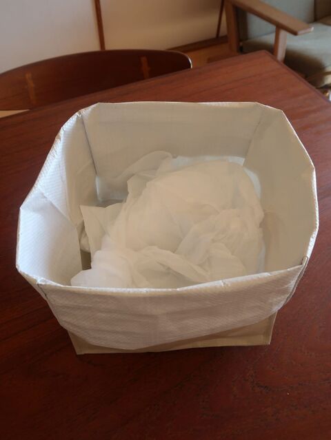 たまるレジ袋はズボラ収納で解決 キャンドゥのバッグコンテナ収納 暮らしニスタ たまるレジ袋はズボラ収納で解決 キャンドゥのバッグコンテナ収納 暮らしニスタ