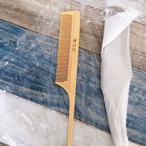 冬髪にコレ オイル漬けつげ櫛でナチュラルに 静電気 パサ髪 ボワ髪 対策 暮らしニスタ 冬髪にコレ オイル漬けつげ櫛でナチュラルに 静電気 パサ髪 ボワ髪 対策 暮らしニスタ