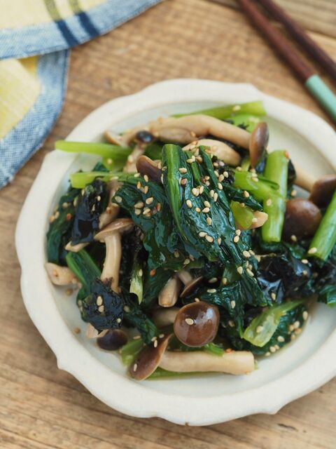 おいしすぎ 小松菜としめじの海苔ナムル 作り置き 簡単 暮らしニスタ