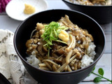 これぞ秋の香り～きのこのあんかけご飯