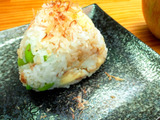 マメチーかつお節おにぎり🍙のレシピ