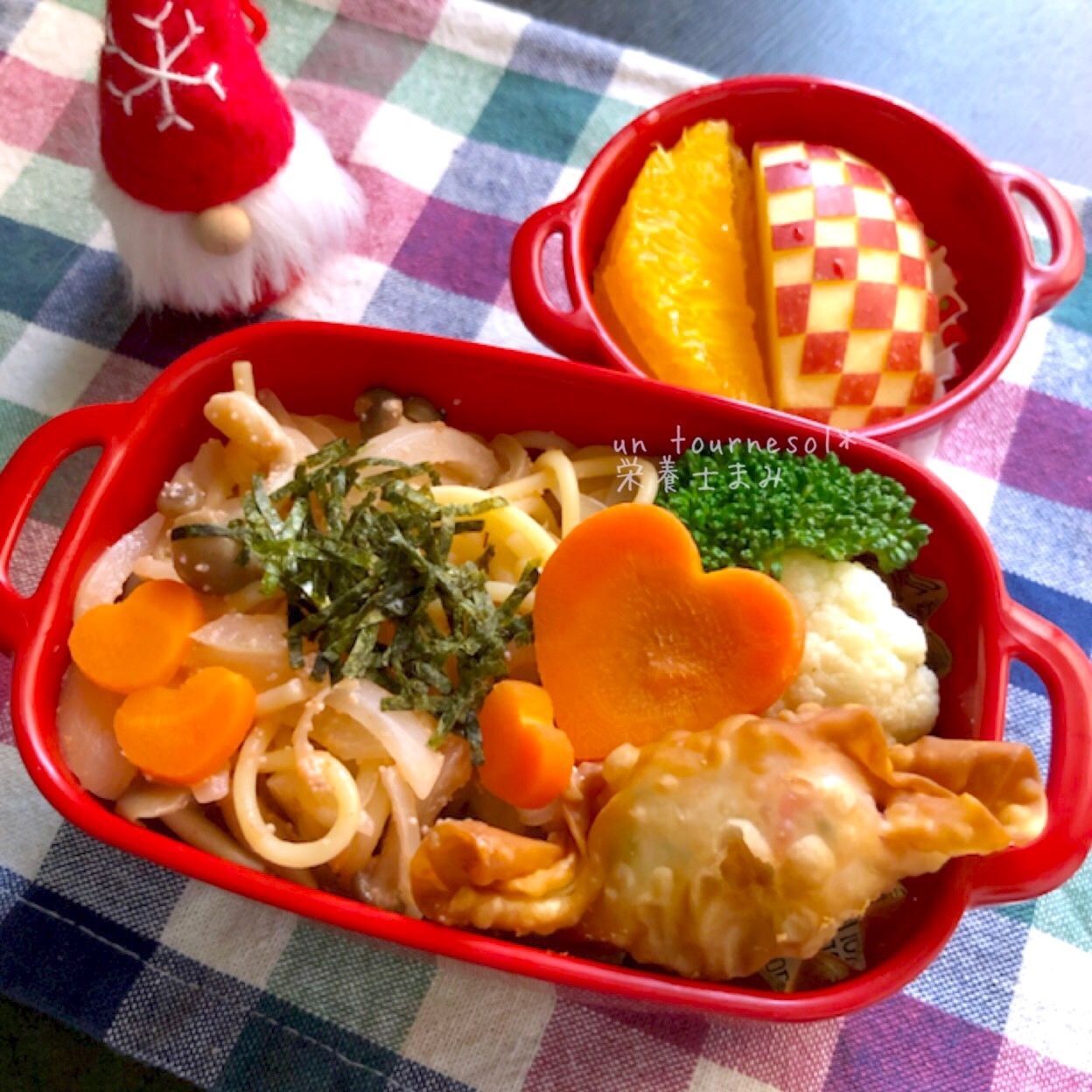 りんごを入れて風邪予防に‼♥娘ちゃん弁当♥【チーズ春巻きキャンディー】