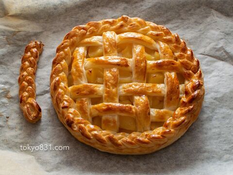アップルパイ 冷凍パイシート レンジりんご 型なしで簡単 三つ編みが可愛い 暮らしニスタ
