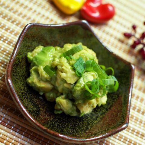 これは間違えるわぁ 陸のネギトロの作り方 アボカド 暮らしニスタ