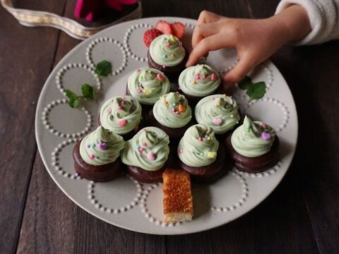 市販のチョコパイで簡単 クリスマスツリーケーキ 暮らしニスタ 市販のチョコパイで簡単 クリスマスツリーケーキ 暮らしニスタ