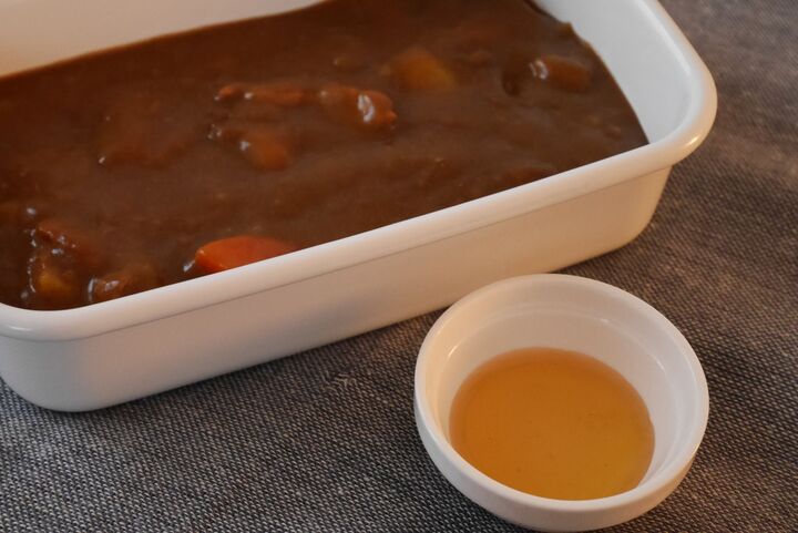 冷凍カレーの解凍が断然ラクに!噂のカレー+はちみつを試してみました