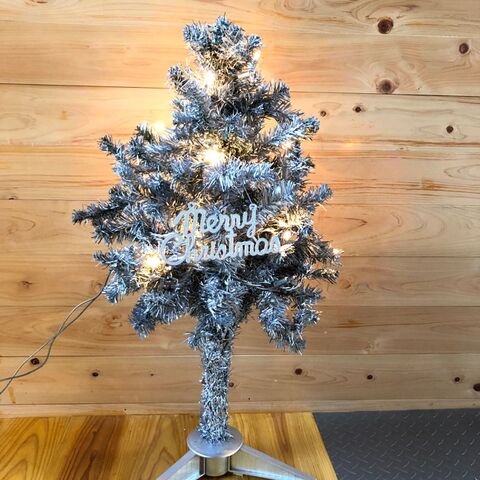 塗っただけ 古いxmasツリーをシンプルでおしゃれな白銀ツリーに簡単リメイク 暮らしニスタ
