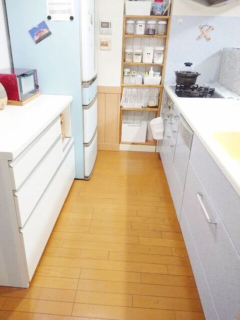 シンプルなキッチンへ 米びつもゴミ箱も撤去して掃除が劇的に楽に 暮らしニスタ シンプルなキッチンへ 米びつもゴミ箱も撤去して掃除が劇的に楽に 暮らしニスタ